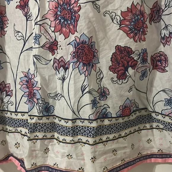 TALBOTS SMOCKED SHOULDER TOP - FLORAL VINES SIZE S - Picture 5 of 9